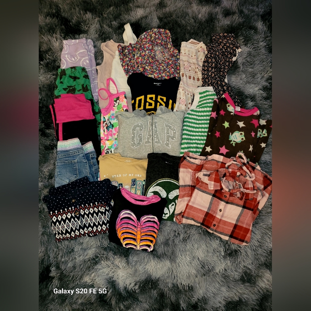 Girl Clothes Bundle * 19 Pieces * Size 4/5 To 6/7 Up To  10 * All Season *